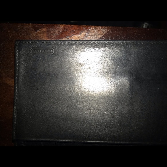 ♥️SOLD♥️Coach Wallet - Picture 3 of 3